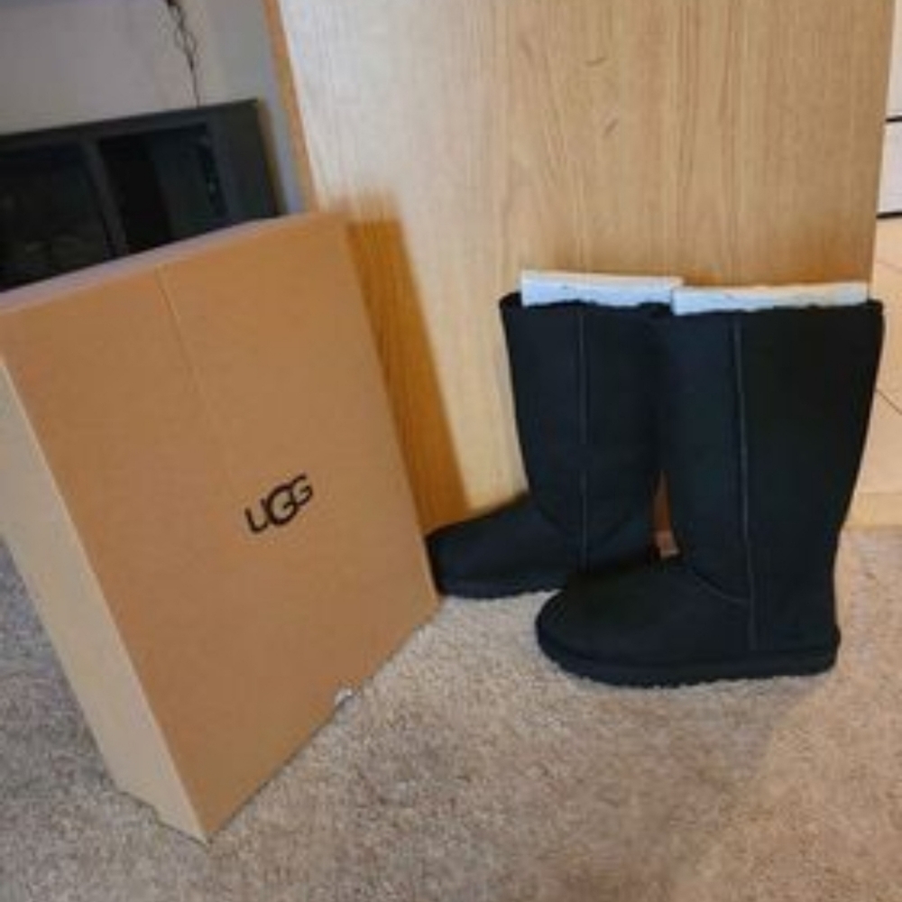 Brand new tall classic suede uggs.